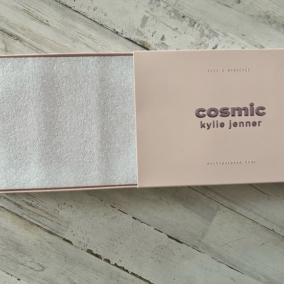 Brand new Kylie, Jenner ring tray - Picture 2 of 5